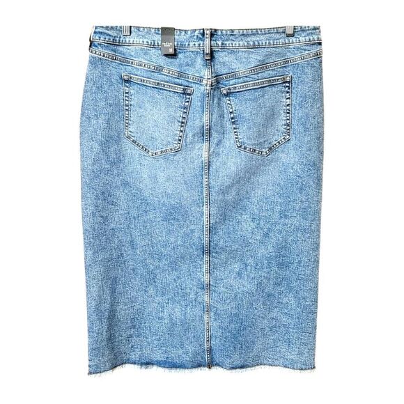 TORRID Plus Size Denim Front Slit Midi Skirt Size 16 - Picture 9 of 15
